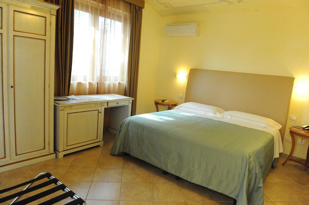 Hotel Saturno Fonte Pura Saturnia Room photo